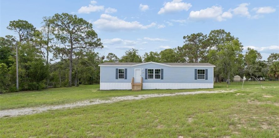 House in Brooksville, Florida 3 bedrooms, 138.7 sq.m. № 2197323