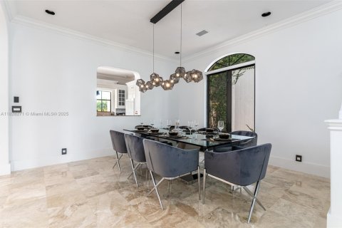 Villa ou maison à louer à Fort Lauderdale, Floride: 4 chambres, 433.39 m2 № 1977251 - photo 9