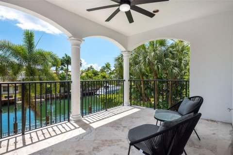 Villa ou maison à louer à Fort Lauderdale, Floride: 4 chambres, 433.39 m2 № 1977251 - photo 27