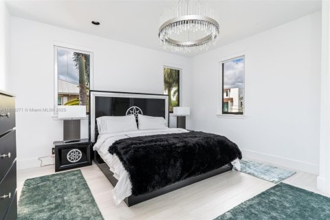 Villa ou maison à louer à Fort Lauderdale, Floride: 4 chambres, 433.39 m2 № 1977251 - photo 20