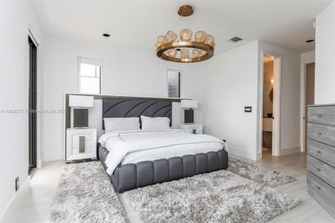 Villa ou maison à louer à Fort Lauderdale, Floride: 4 chambres, 433.39 m2 № 1977251 - photo 22