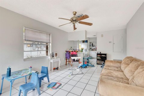 Immobilier commercial à vendre à Bradenton, Floride: 4 chambres, 139.35 m2 № 1684674 - photo 7