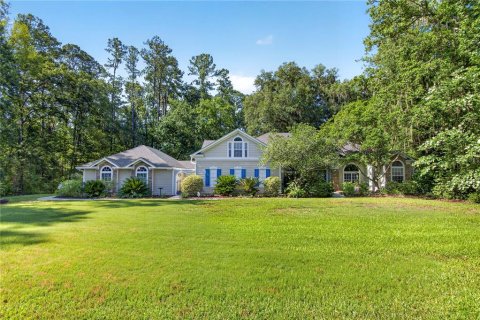 House in Gainesville, Florida 4 bedrooms, 339.56 sq.m. № 2225328 - photo 7