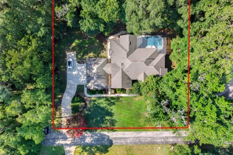 House in Gainesville, Florida 4 bedrooms, 339.56 sq.m. № 2225328 - photo 2