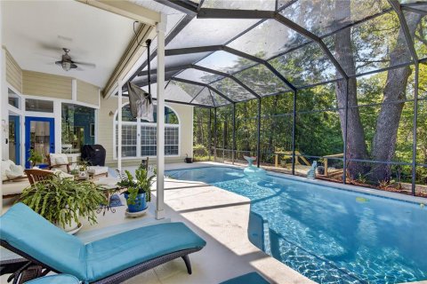 House in Gainesville, Florida 4 bedrooms, 339.56 sq.m. № 2225328 - photo 20