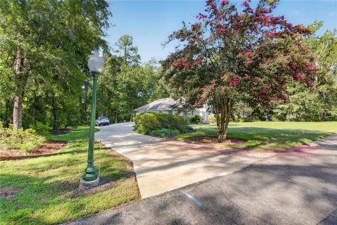 House in Gainesville, Florida 4 bedrooms, 339.56 sq.m. № 2225328 - photo 9