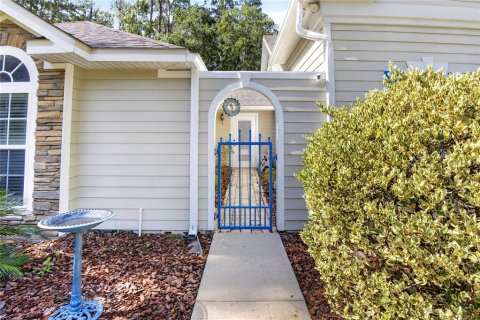 House in Gainesville, Florida 4 bedrooms, 339.56 sq.m. № 2225328 - photo 24