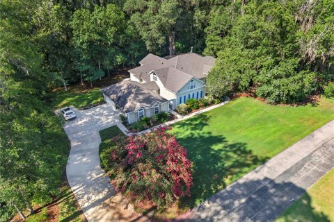 House in Gainesville, Florida 4 bedrooms, 339.56 sq.m. № 2225328 - photo 5