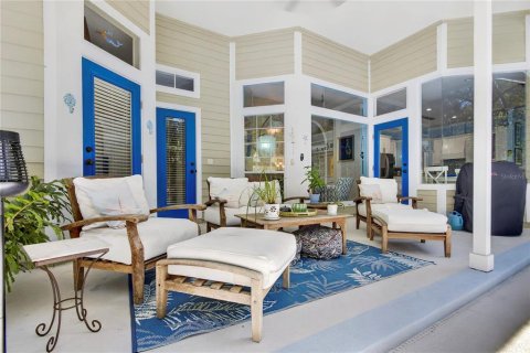 House in Gainesville, Florida 4 bedrooms, 339.56 sq.m. № 2225328 - photo 21