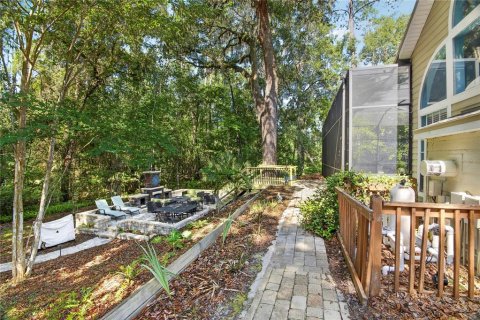 House in Gainesville, Florida 4 bedrooms, 339.56 sq.m. № 2225328 - photo 13