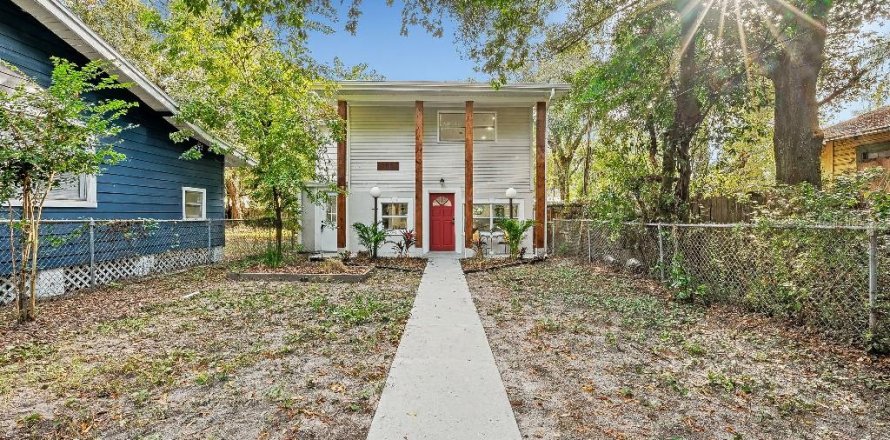 House in Tampa, Florida 3 bedrooms, 131.36 sq.m. № 1530939