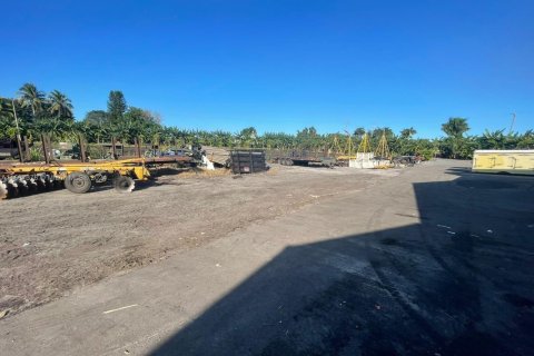 Commercial property in Palm Beach, Florida № 1741469 - photo 23
