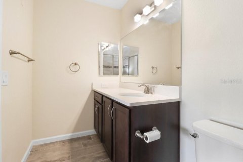 Condo in Wesley Chapel, Florida, 3 bedrooms  № 1872806 - photo 18