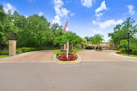 Condo in Wesley Chapel, Florida, 3 bedrooms  № 1872806 - photo 2
