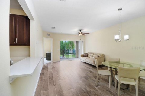 Condo in Wesley Chapel, Florida, 3 bedrooms  № 1872806 - photo 7