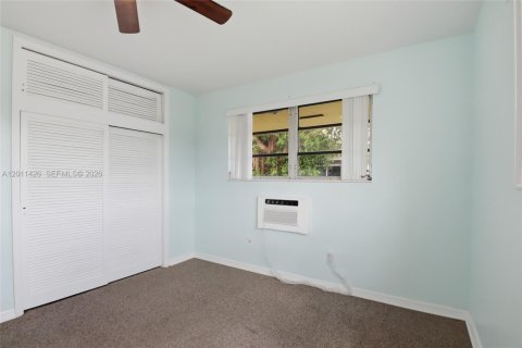 Casa en alquiler en North Miami Beach, Florida, 2 dormitorios, 69.68 m2 № 2074648 - foto 11
