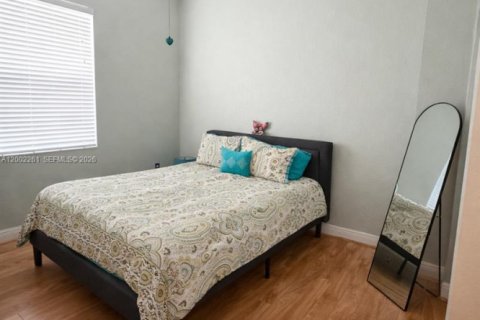 Купить виллу или дом в Хомстед, Флорида 4 спальни, 197.14м2, № 2067719 - фото 13