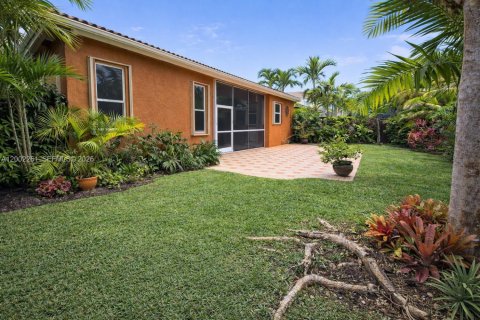 Купить виллу или дом в Хомстед, Флорида 4 спальни, 197.14м2, № 2067719 - фото 17