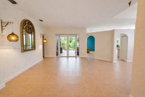 Купить виллу или дом в Хомстед, Флорида 4 спальни, 197.14м2, № 2067719 - фото 6