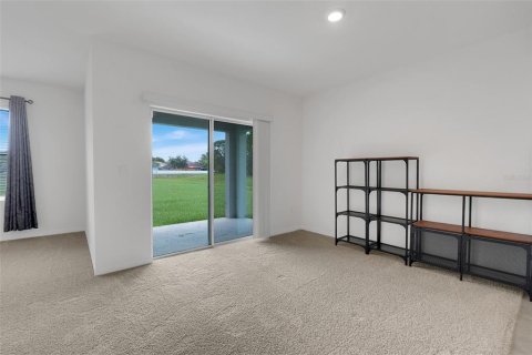 House in Kissimmee, Florida 4 bedrooms, 173.91 sq.m. № 2259130 - photo 9