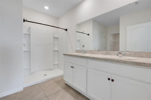 House in Kissimmee, Florida 4 bedrooms, 173.91 sq.m. № 2259130 - photo 13
