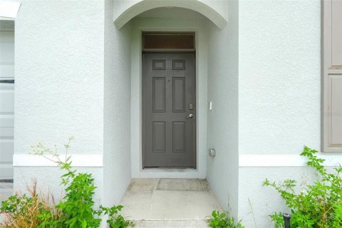 House in Kissimmee, Florida 4 bedrooms, 173.91 sq.m. № 2259130 - photo 4