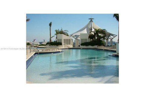 Купить кондоминиум в Майами, Флорида 1 спальня, 74.88м2, № 1967200 - фото 15