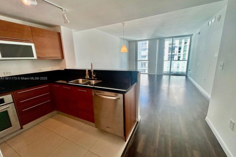 Купить кондоминиум в Майами, Флорида 1 спальня, 74.88м2, № 1967200 - фото 5