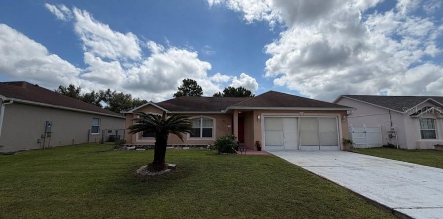 Villa ou maison à Kissimmee, Floride 4 chambres, 153.47 m2 № 2390874