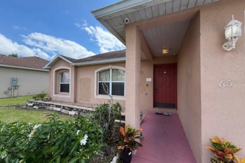 Villa ou maison à louer à Kissimmee, Floride: 4 chambres, 153.47 m2 № 2390874 - photo 3