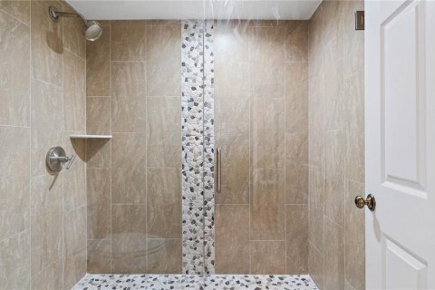 Купить кондоминиум в Норт-Редингтон-Бич, Флорида 7 комнат, 142.51м2, № 1908618 - фото 29