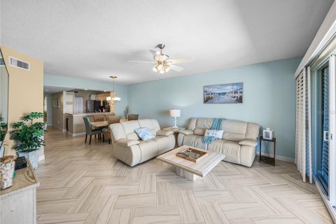 Купить кондоминиум в Норт-Редингтон-Бич, Флорида 7 комнат, 142.51м2, № 1908618 - фото 5