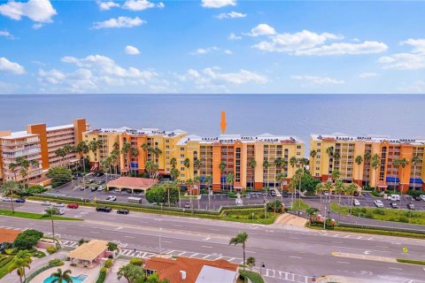 Купить кондоминиум в Норт-Редингтон-Бич, Флорида 7 комнат, 142.51м2, № 1908618 - фото 2