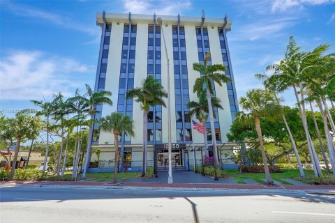 Immobilier commercial à vendre à North Miami, Floride № 1864626 - photo 4