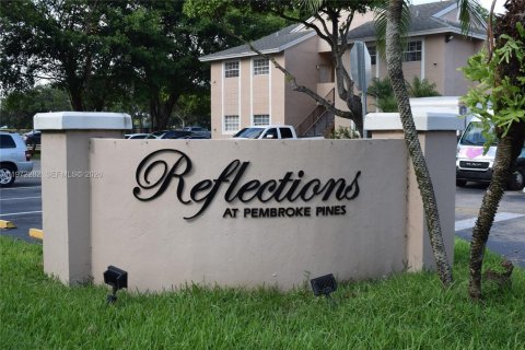 Condo à Pembroke Pines, Floride, 2 chambres № 2080012