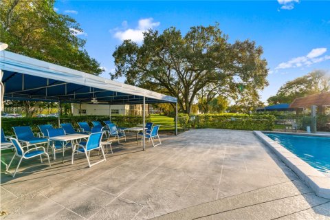 Condo in Pembroke Pines, Florida, 2 bedrooms  № 2085710 - photo 18