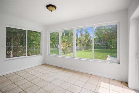 Villa ou maison à vendre à Hollywood, Floride: 3 chambres, 193.7 m2 № 1823809 - photo 23