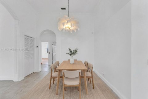 Villa ou maison à louer à Miramar, Floride: 3 chambres, 156.54 m2 № 2001220 - photo 27