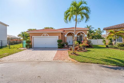 Villa ou maison à Miramar, Floride 3 chambres, 156.54 m2 № 2001220