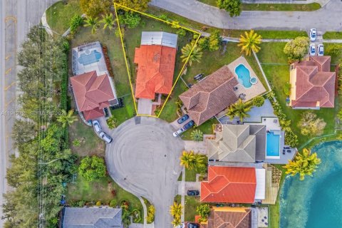 Villa ou maison à louer à Miramar, Floride: 3 chambres, 156.54 m2 № 2001220 - photo 2