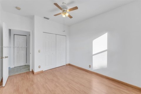 Villa ou maison à louer à Miramar, Floride: 3 chambres, 156.54 m2 № 2001220 - photo 6