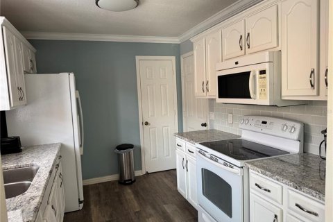Casa en venta en The Villages, Florida, 2 dormitorios, 98.57 m2 № 1796889 - foto 8