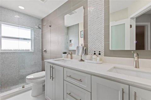 Villa ou maison à vendre à Miramar, Floride: 4 chambres, 213.58 m2 № 2084848 - photo 26