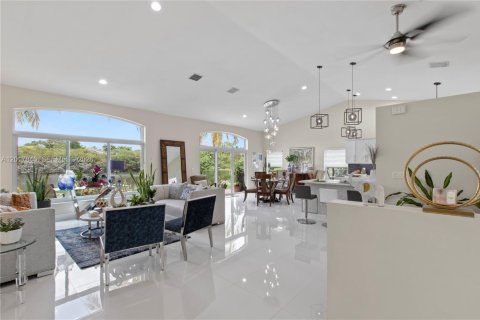 Villa ou maison à vendre à Miramar, Floride: 4 chambres, 213.58 m2 № 2084848 - photo 9