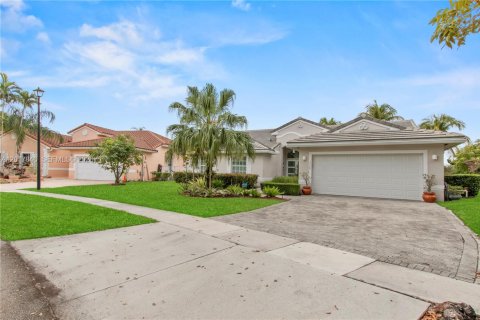 Villa ou maison à vendre à Miramar, Floride: 4 chambres, 213.58 m2 № 2084848 - photo 5