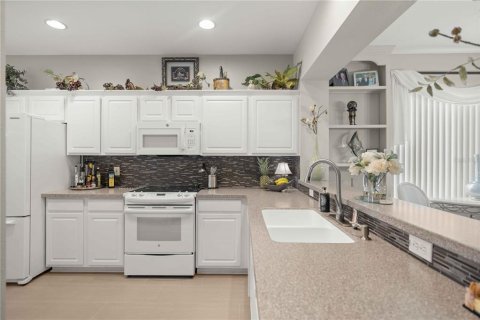 Casa en venta en Summerfield, Florida, 2 dormitorios, 139.17 m2 № 2151934 - foto 10