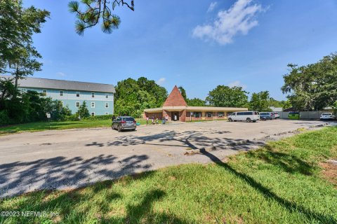 Commercial property in Jacksonville, Florida 416.39 sq.m. № 818065 - photo 1