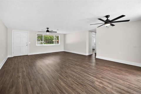 Villa ou maison à vendre à New Port Richey, Floride: 3 chambres, 139.35 m2 № 1902494 - photo 11