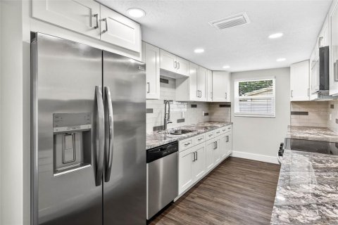 Villa ou maison à vendre à New Port Richey, Floride: 3 chambres, 139.35 m2 № 1902494 - photo 19