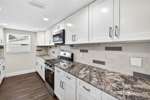 Villa ou maison à vendre à New Port Richey, Floride: 3 chambres, 139.35 m2 № 1902494 - photo 18
